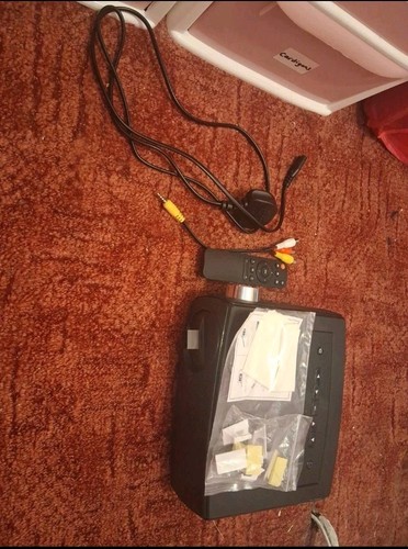 Clokowe portable led projector - clokowe,