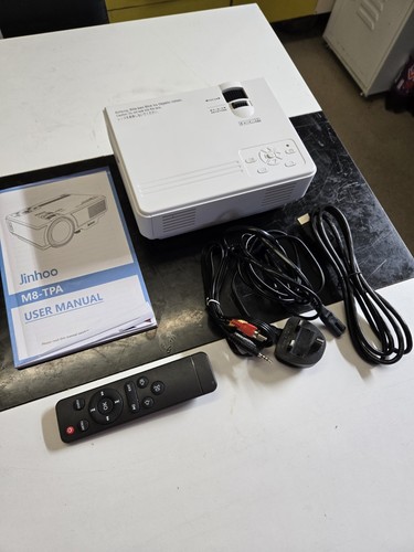 Mini white hdmi - led, projector